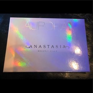 Anastasia Beverly Hills “Aurora” Palette
